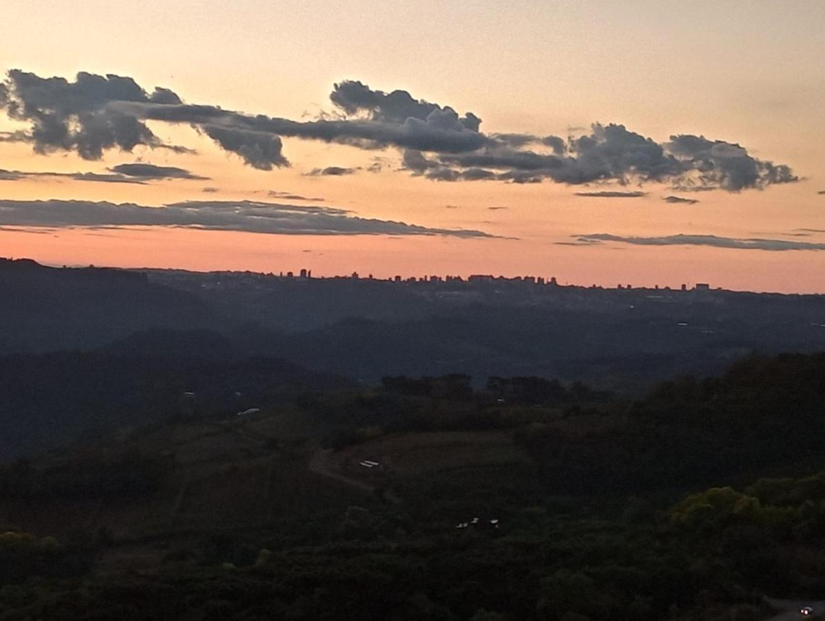 فيلا Casa Temporada Monte Belo Do Sul Monte Belo dol Sul المظهر الخارجي الصورة